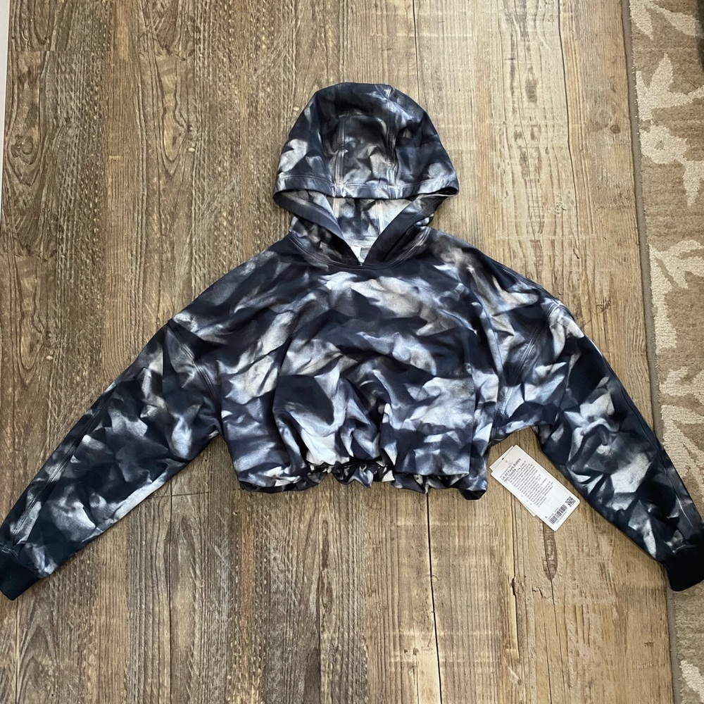 Lululemon cropped tie dye hoodie